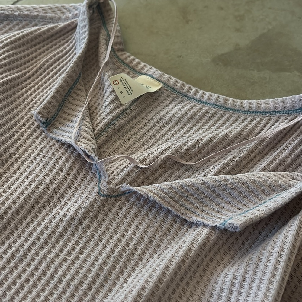 Lavender Pull Over - image 2